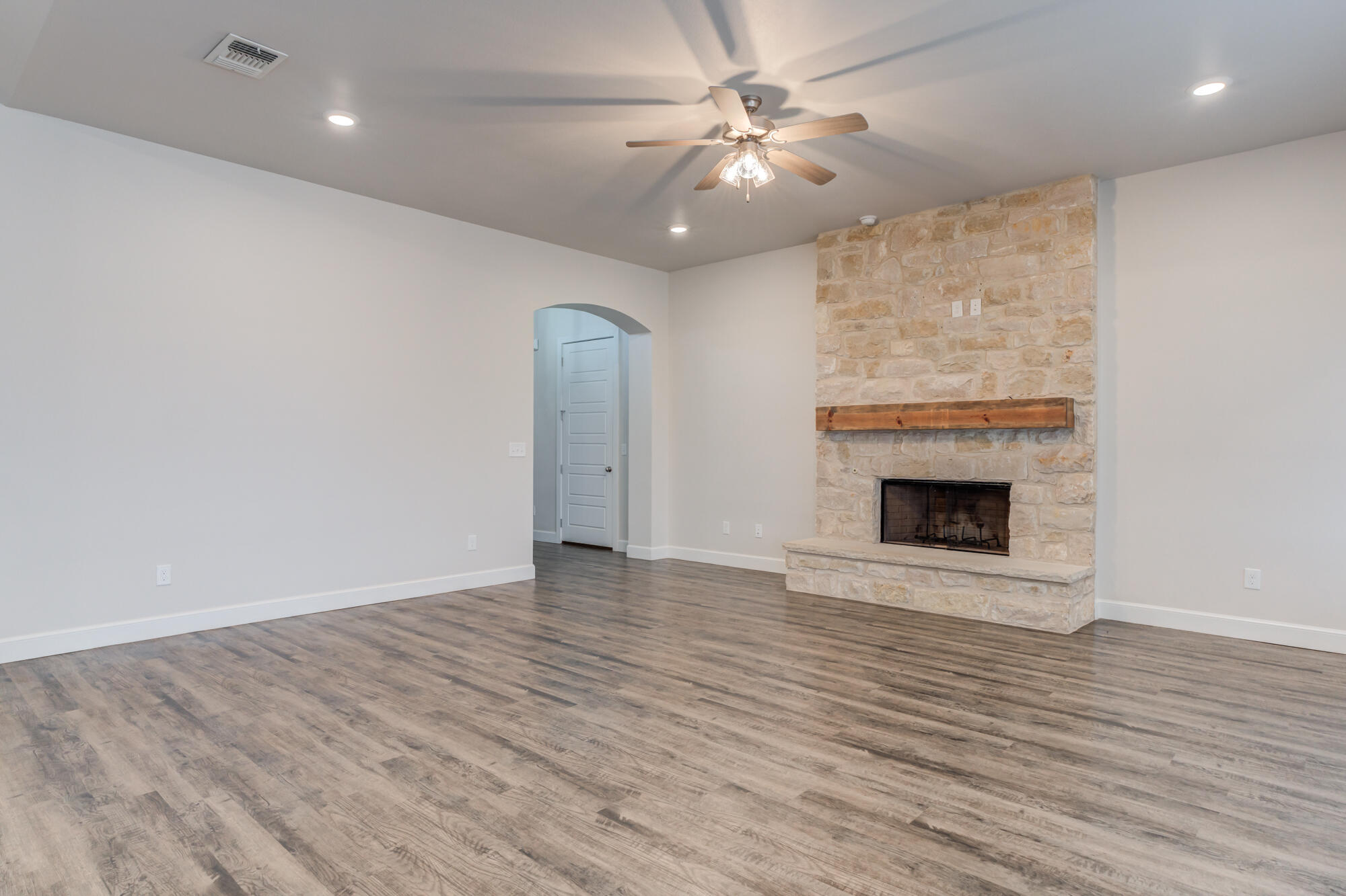 6924 18th Street Lubbock, TX 79416 - Photo 8 of 41 DSC00761_2_3_4_5