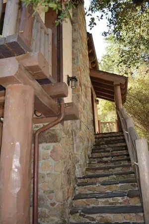 $4,950,000 | 3035 Canyon Road, Burlingame, CA 94010