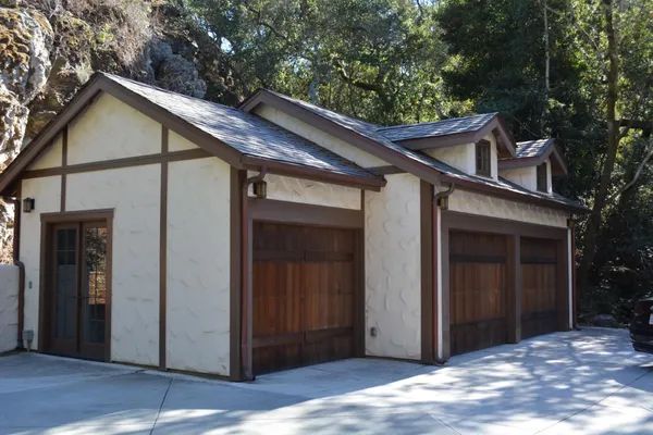 $4,950,000 | 3035 Canyon Road, Burlingame, CA 94010
