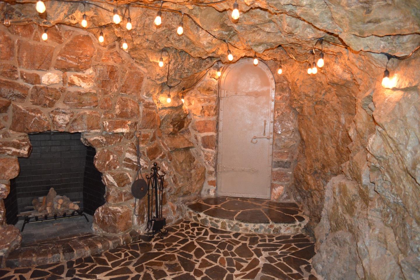 3035 Canyon Road Burlingame, CA 94010 - Photo 23 of 37