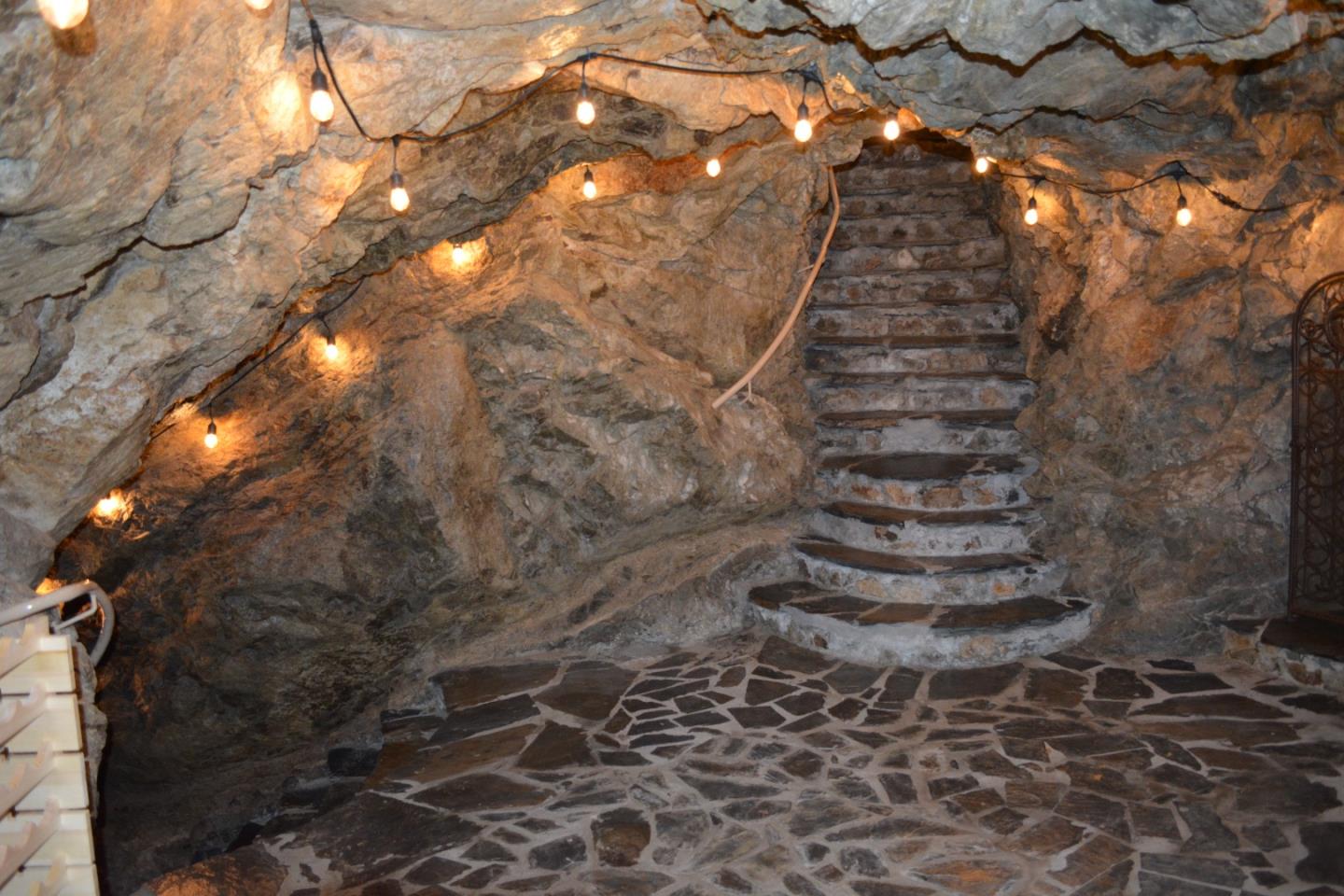 3035 Canyon Road Burlingame, CA 94010 - Photo 27 of 37