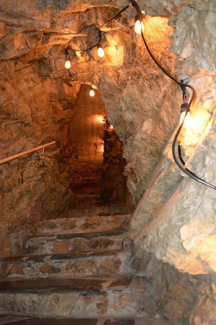 3035 Canyon Road Burlingame, CA 94010 - Photo 29 of 37