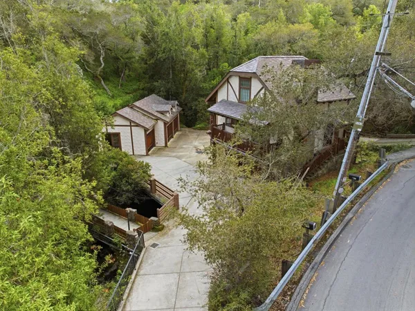 $4,950,000 | 3035 Canyon Road, Burlingame, CA 94010