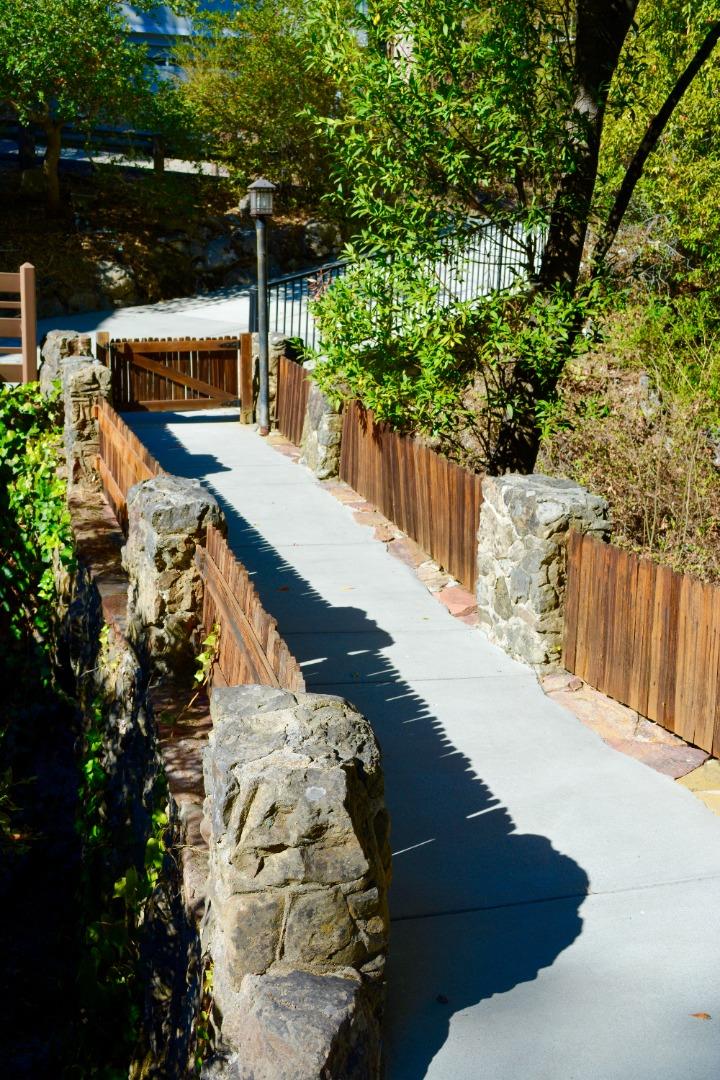 3035 Canyon Road Burlingame, CA 94010 - Photo 8 of 37