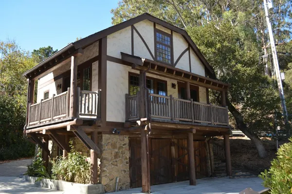 $4,950,000 | 3035 Canyon Road, Burlingame, CA 94010
