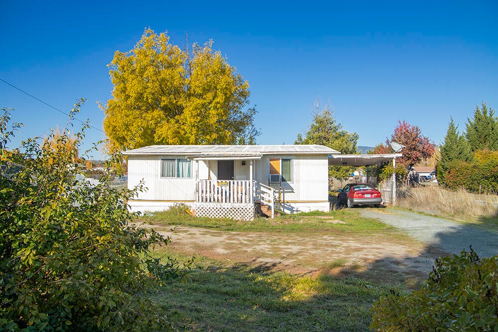 2664 Leonard Road Grants Pass, OR 97527 - Photo 21 of 24 21