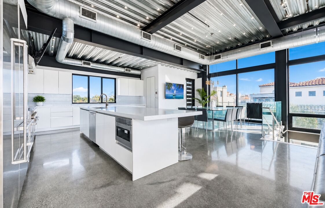 5115 Vía Donte Marina del Rey, CA 90292 - Photo 11 of 39