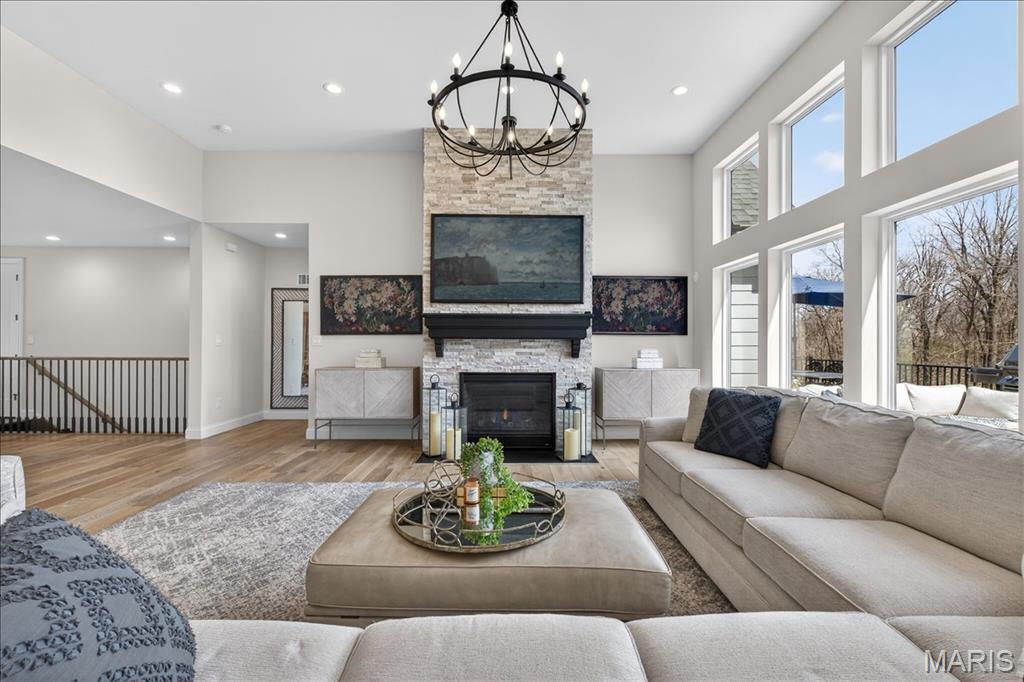 1228 Gooseberry Lane Chesterfield, MO 63005 - Photo 10 of 87