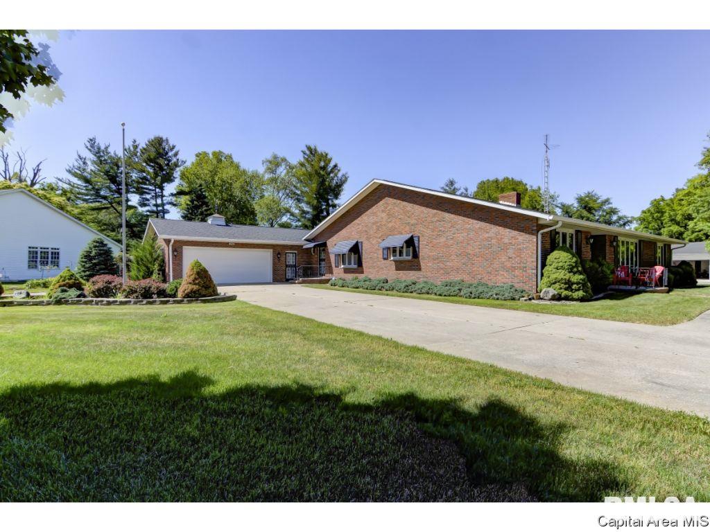 1 Columbine Lane Springfield, IL 62712 - Photo 2 of 30 Gallery Image 2