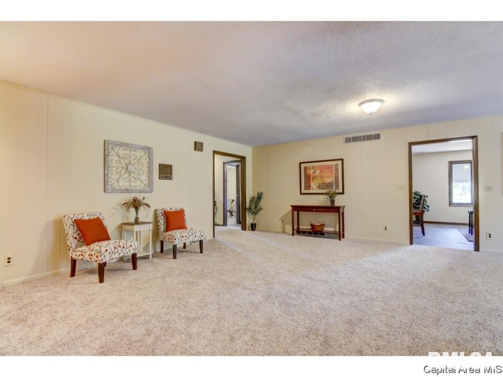 1 Columbine Lane Springfield, IL 62712 - Photo 11 of 30 Gallery Image 11