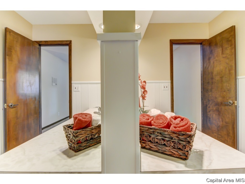1 Columbine Lane Springfield, IL 62712 - Photo 20 of 30 Gallery Image 20