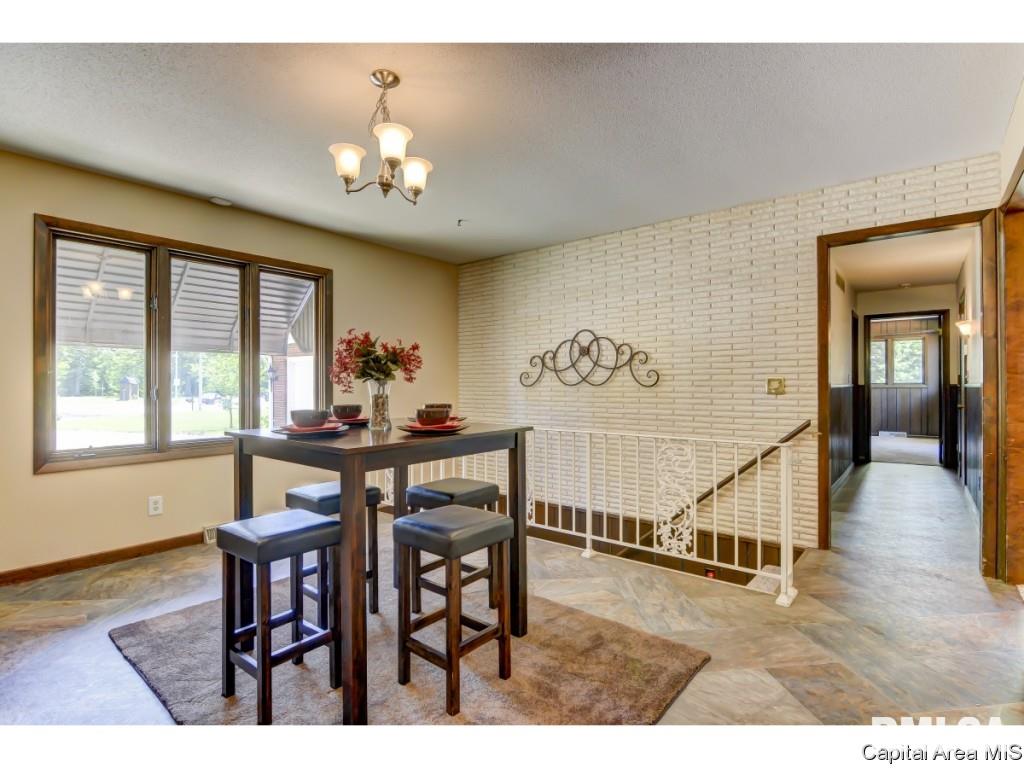 1 Columbine Lane Springfield, IL 62712 - Photo 6 of 30 Gallery Image 6