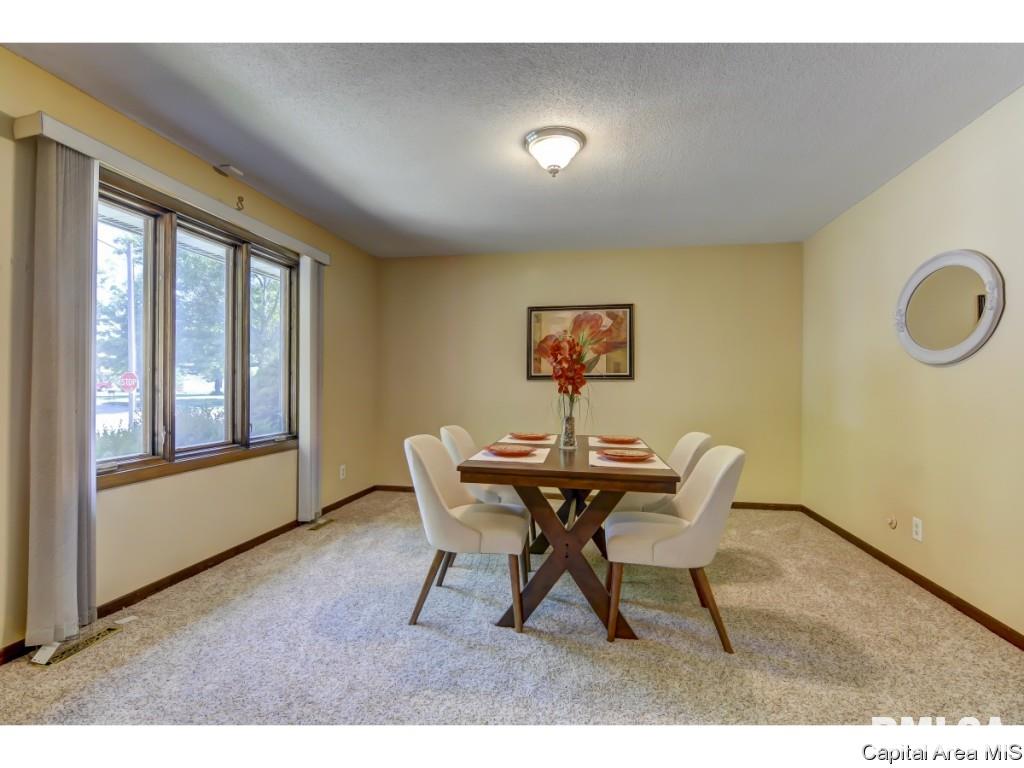1 Columbine Lane Springfield, IL 62712 - Photo 8 of 30 Gallery Image 8