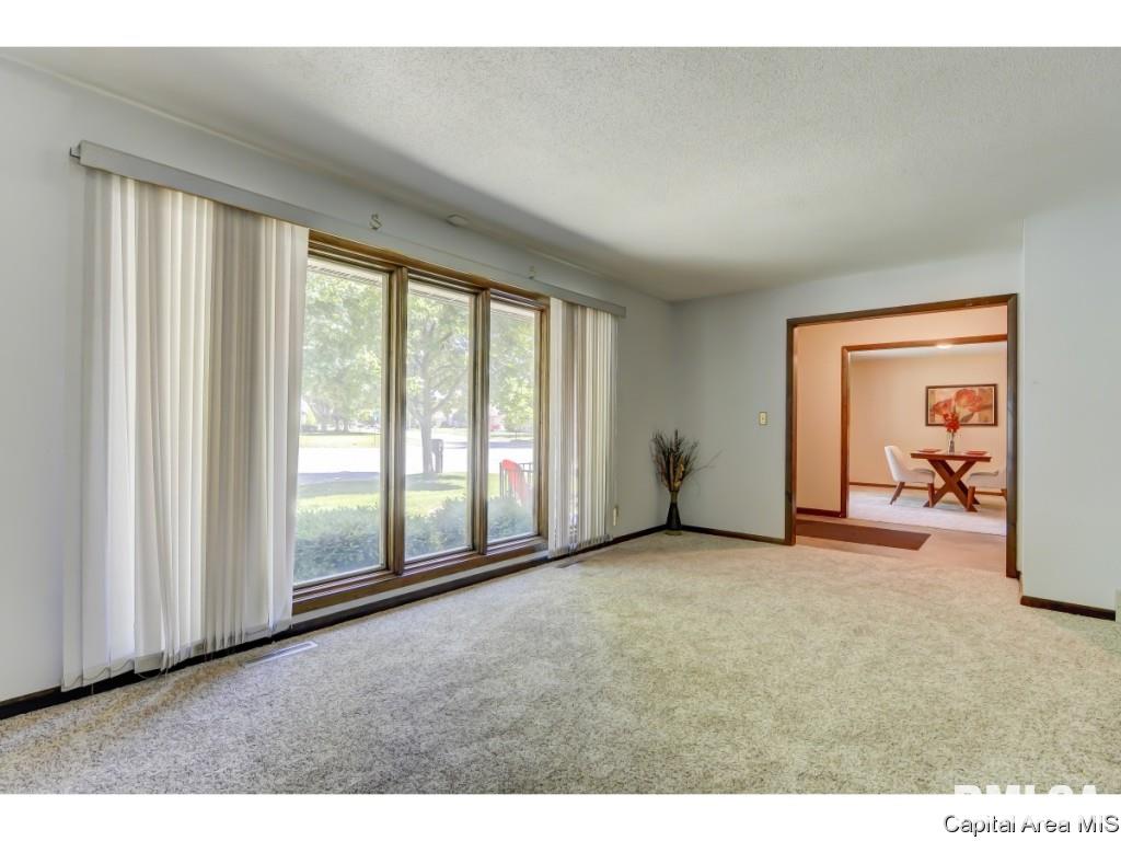 1 Columbine Lane Springfield, IL 62712 - Photo 10 of 30 Gallery Image 10