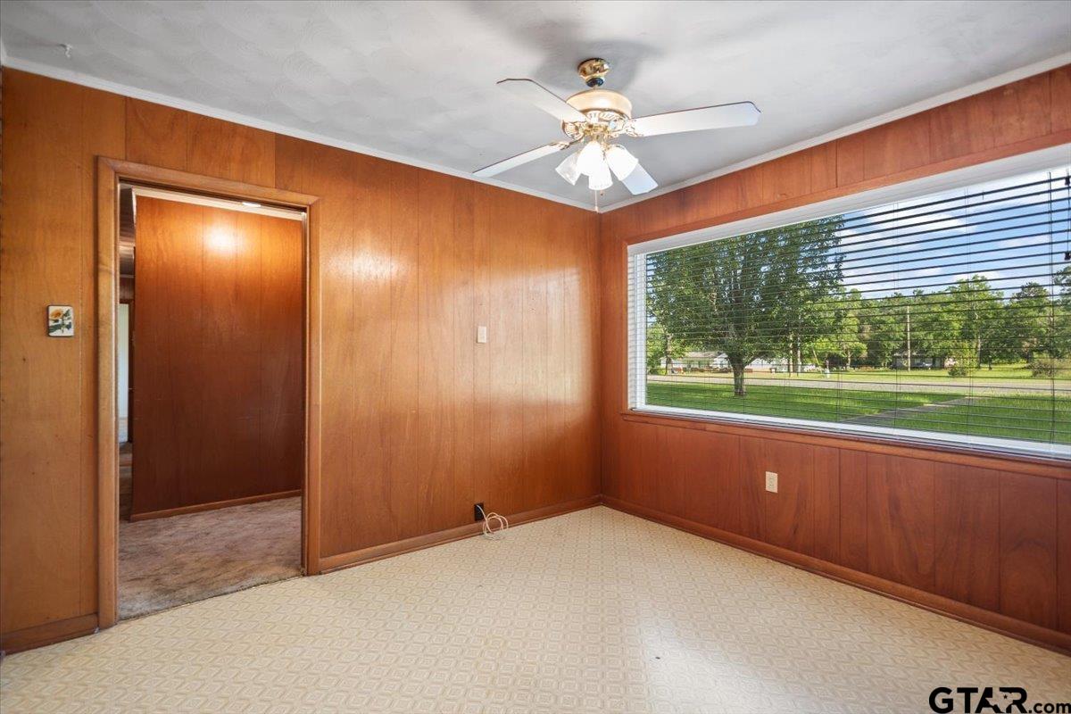 1201 East Johnson Drive Rusk, TX 75785 - Photo 15 of 48