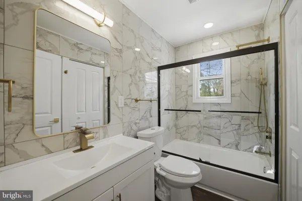 $409,000 | 443 High Street, Woodbury, NJ 08096