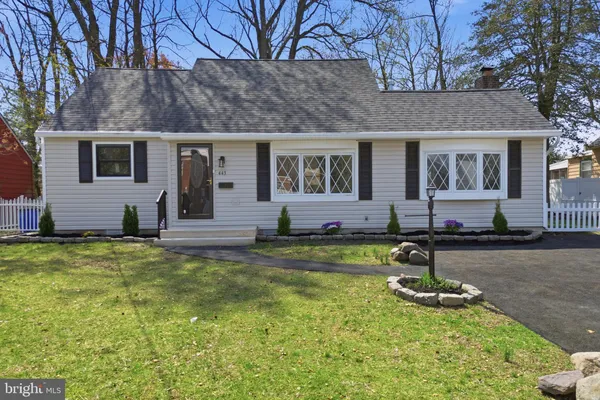 $409,000 | 443 High Street, Woodbury, NJ 08096
