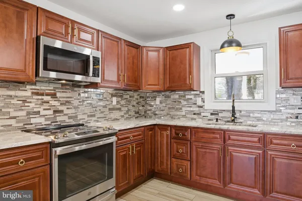 $409,000 | 443 High Street, Woodbury, NJ 08096