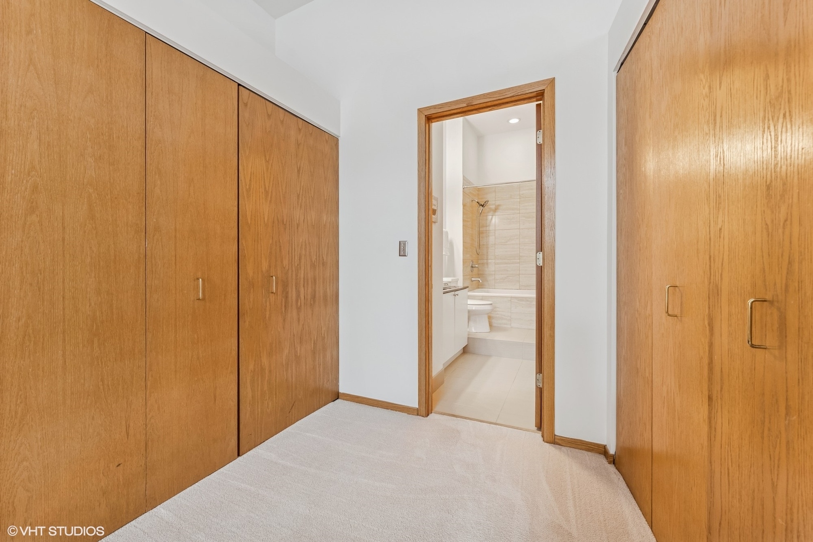 910 South Michigan Avenue, Unit 710 Chicago, IL 60605 - Photo 10 of 17 a view of closet area