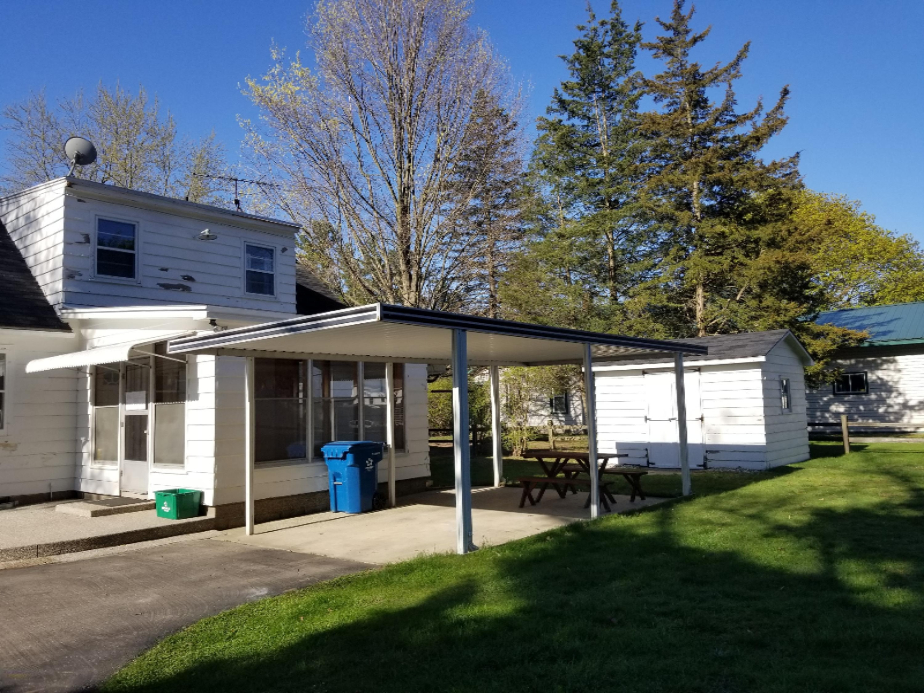 610 South Street Greenville, MI 48838 - Photo 3 of 24 20200507_091614