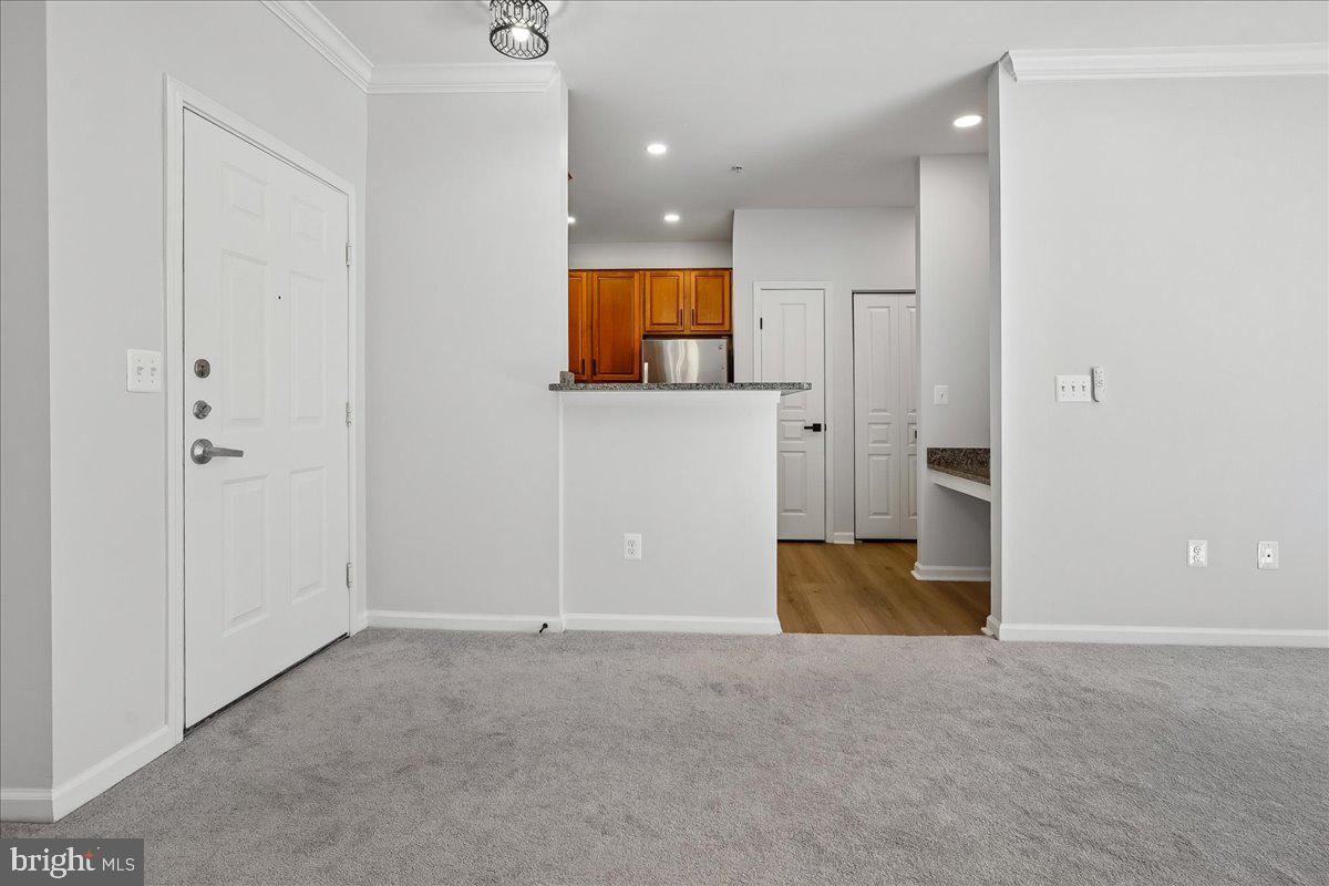 12000 Market Street, Unit 371 Reston, VA 20190 - Photo 10 of 81 Dining and kitchen