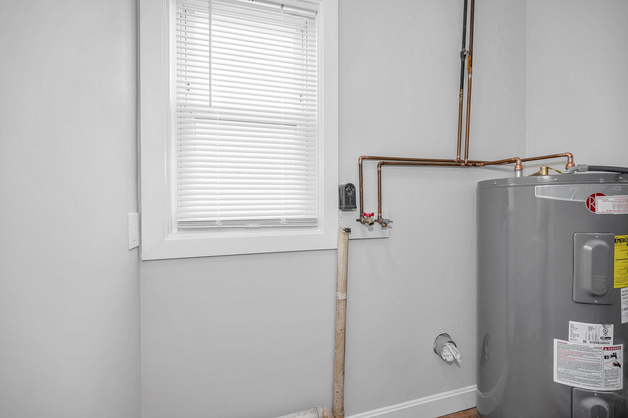 180 Melrose Street Manchester, NH 03109 - Photo 15 of 41