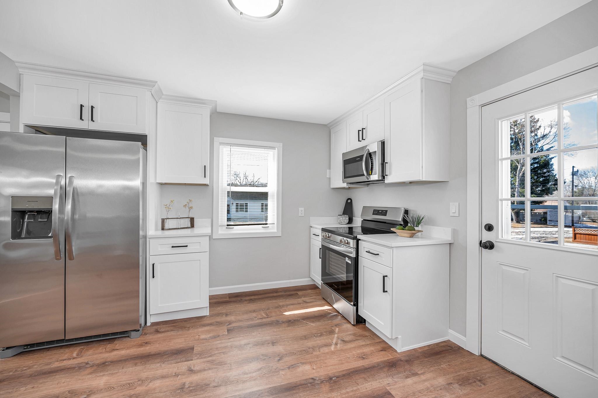 180 Melrose Street Manchester, NH 03109 - Photo 9 of 41