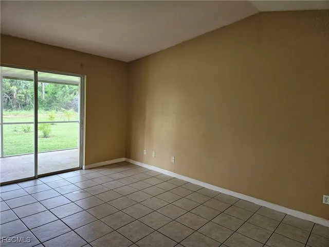 $1,650 | 4752 Golfview Boulevard, Lehigh Acres, FL 33973