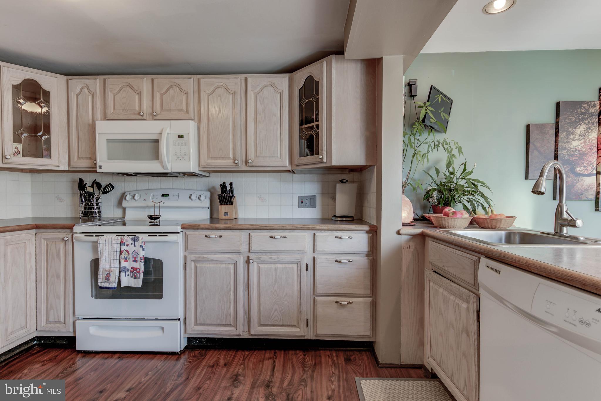 744 Parklane Road Swarthmore, PA 19081 - Photo 11 of 24