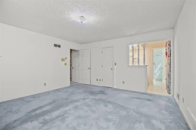 $374,900 | 420 Northeast Golfview Drive, Blue Springs, MO 64014