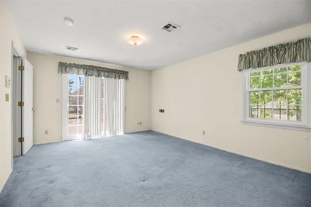 $374,900 | 420 Northeast Golfview Drive, Blue Springs, MO 64014