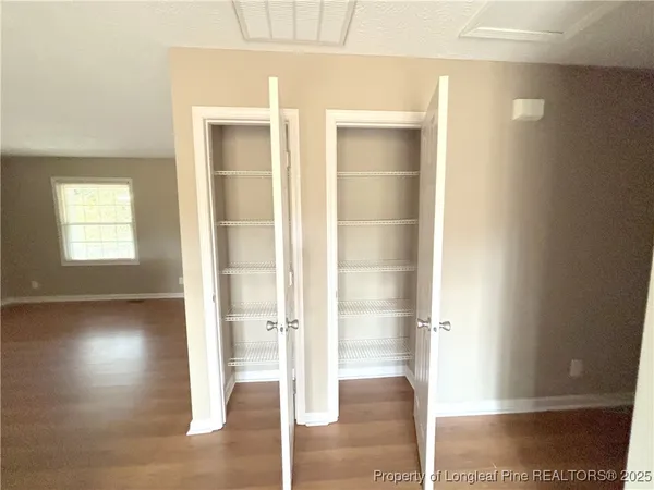 a view of entryway with white walls