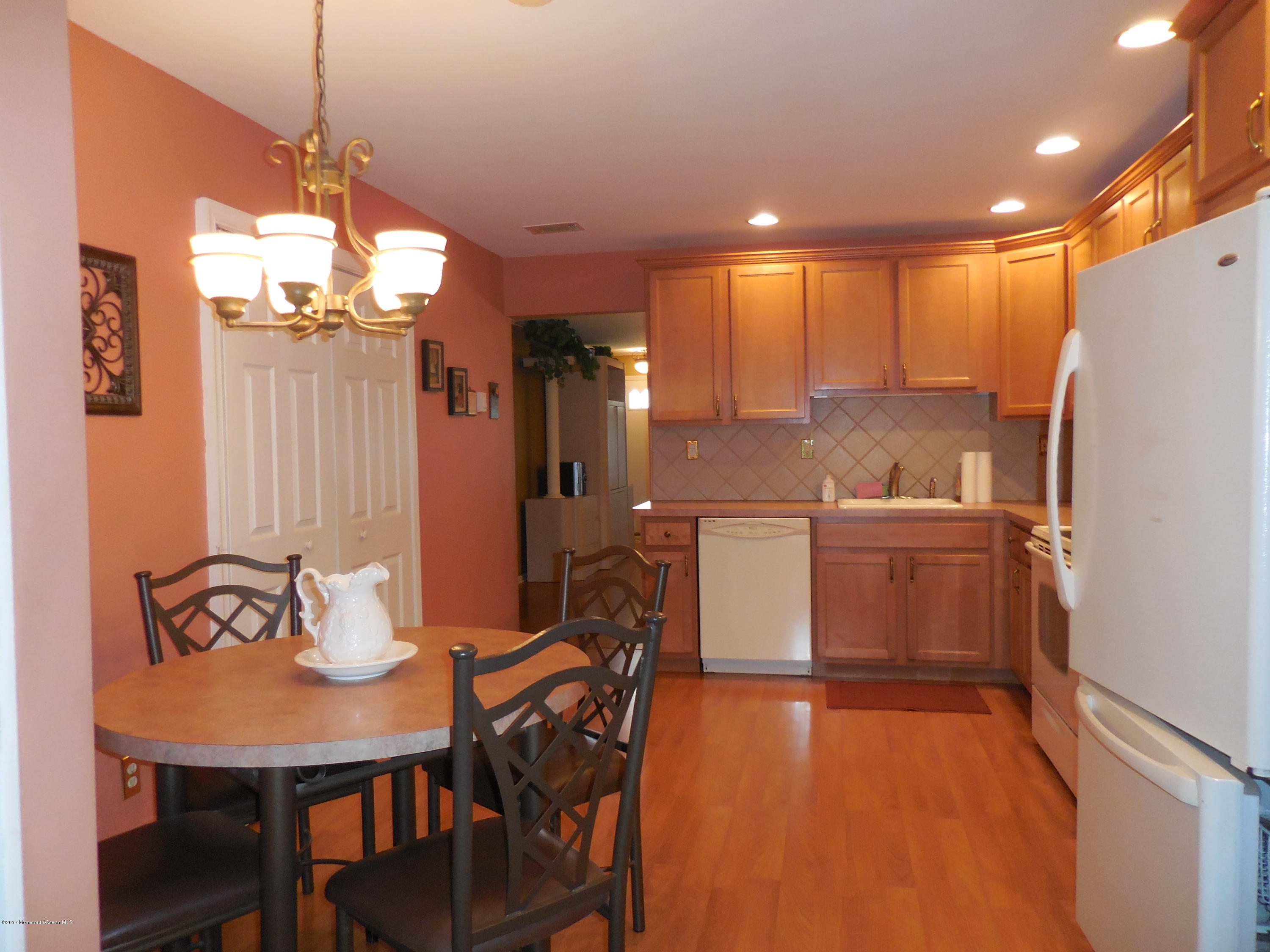 106 D Ragley Hall Road, Unit 1000 Freehold, NJ 07728 - Photo 5 of 13 DSCN0963