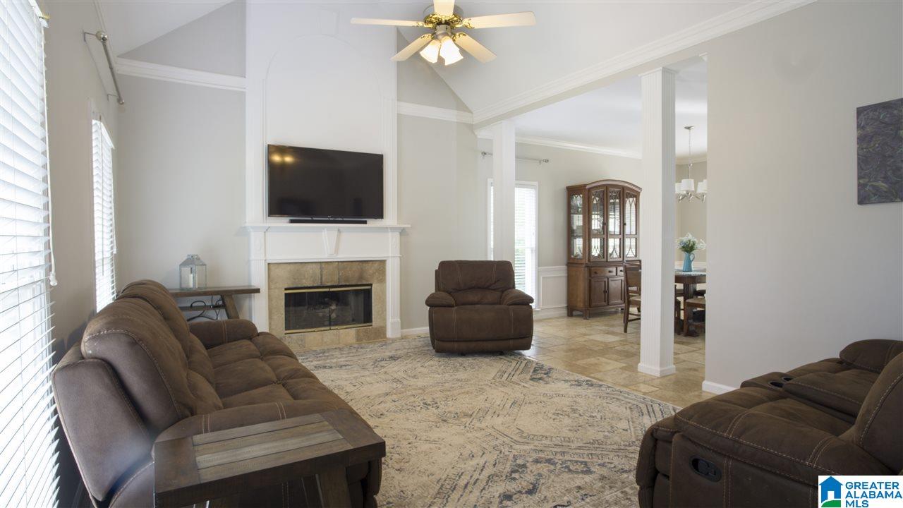 690 Summit Point Birmingham, AL 35226 - Photo 3 of 28