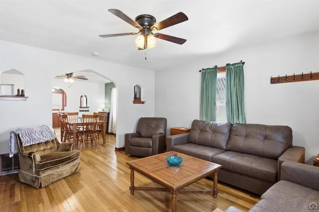 $147,000 | 707 Lakin Street, Osage City, KS 66523