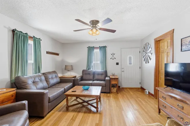 $147,000 | 707 Lakin Street, Osage City, KS 66523