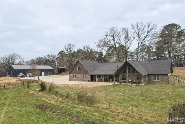 $699,900 | 3378 State Highway South, Grandin, MO 63943