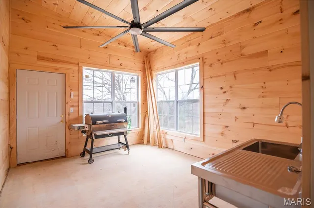 $699,900 | 3378 State Highway South, Grandin, MO 63943