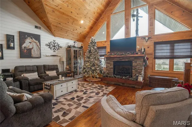 $699,900 | 3378 State Highway South, Grandin, MO 63943