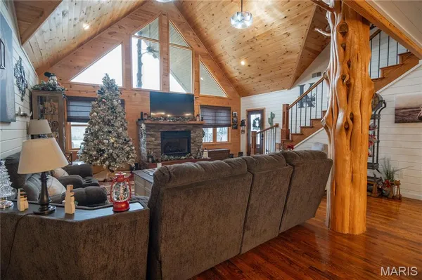 $699,900 | 3378 State Highway South, Grandin, MO 63943