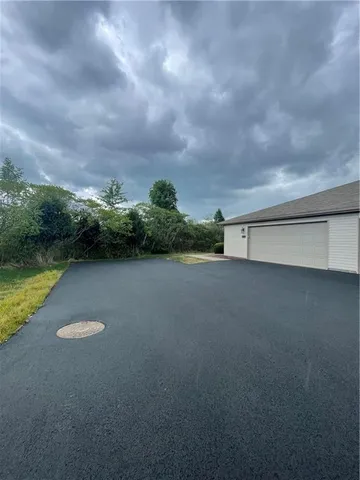 $199,999 | 137 Arlington Drive, Unit 137, Slippery Rock, PA 16057