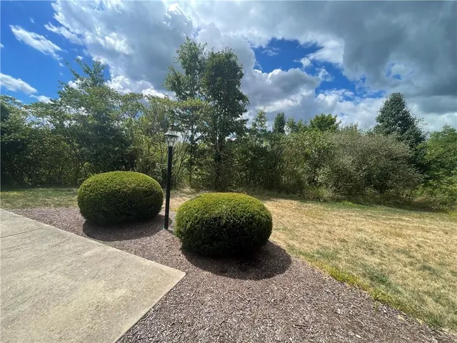 $199,999 | 137 Arlington Drive, Unit 137, Slippery Rock, PA 16057