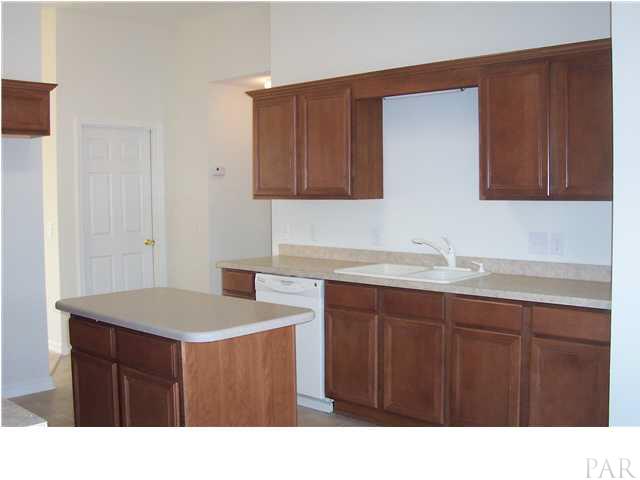 2248 Liberty Loop Road, Unit 19D Cantonment, FL 32533 - Photo 19 of 24 KITCHEN VIEW