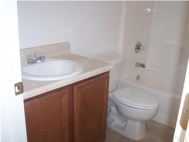 2248 Liberty Loop Road, Unit 19D Cantonment, FL 32533 - Photo 8 of 24 guest bath