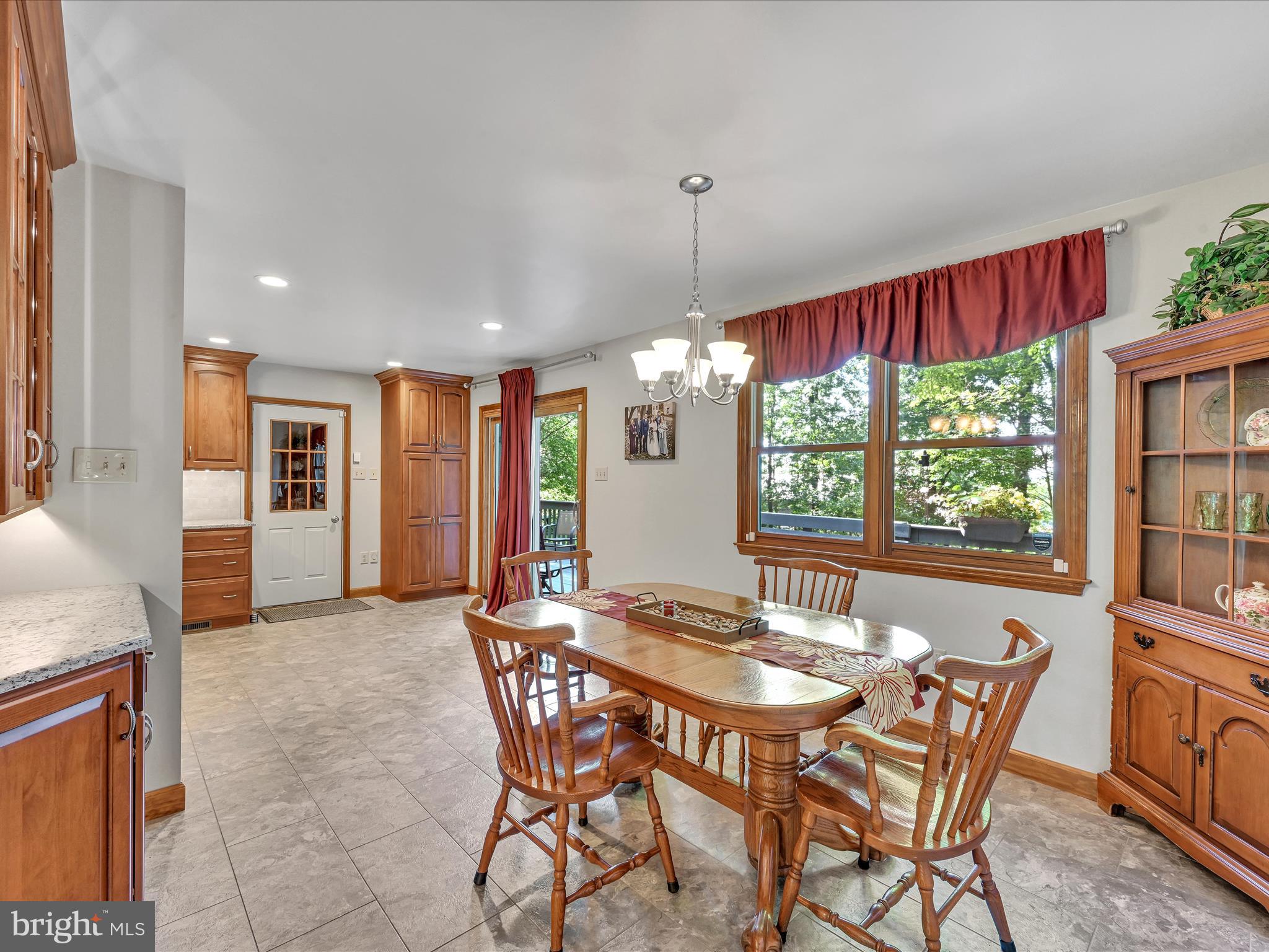 351 Dead End Road Lititz, PA 17543 - Photo 13 of 42 Dining Area