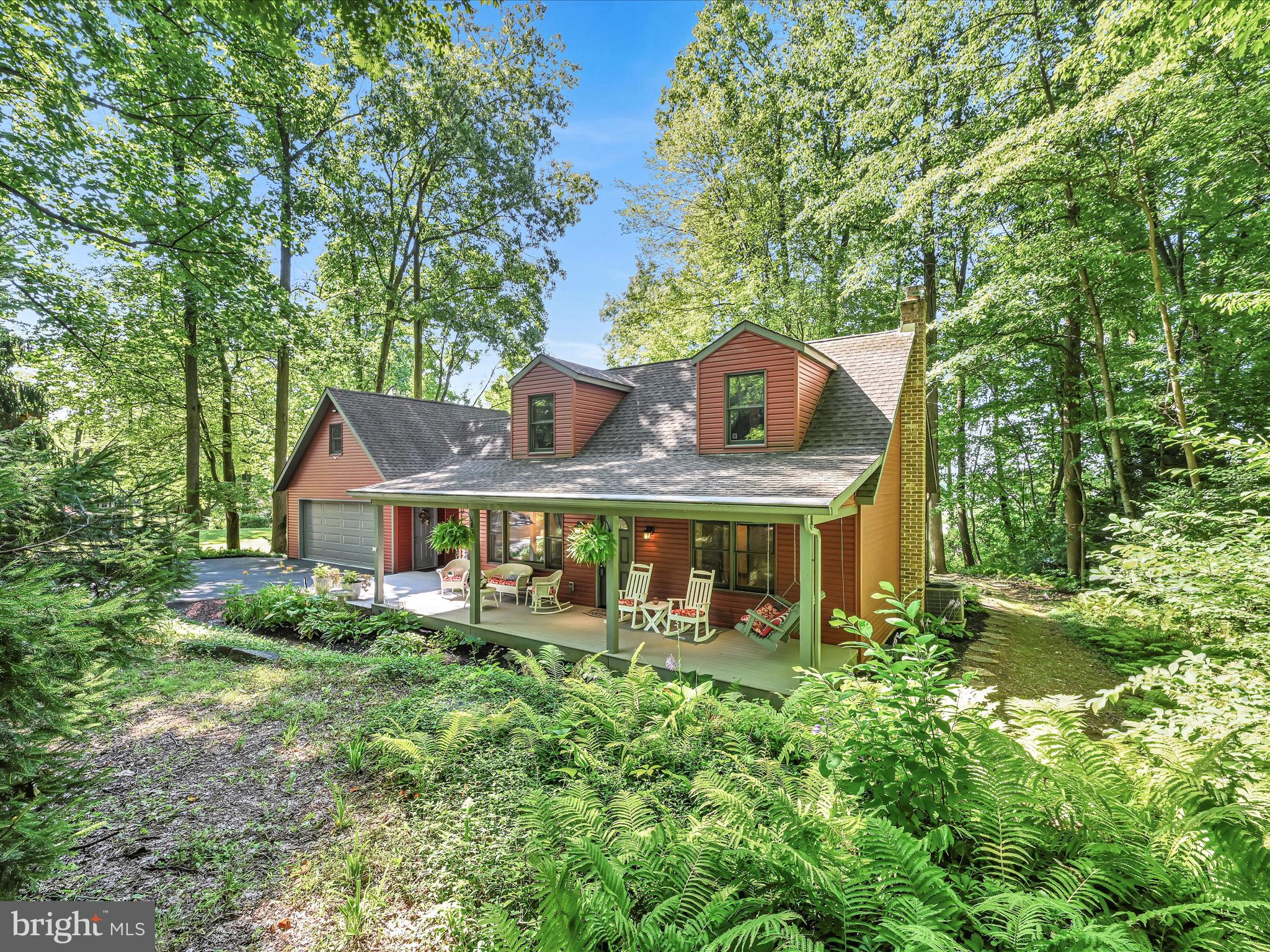 351 Dead End Road Lititz, PA 17543 - Photo 3 of 42 Front