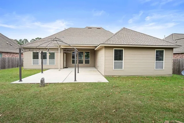 $419,900 | 2013 Thomas Drive, Covington, LA 70435