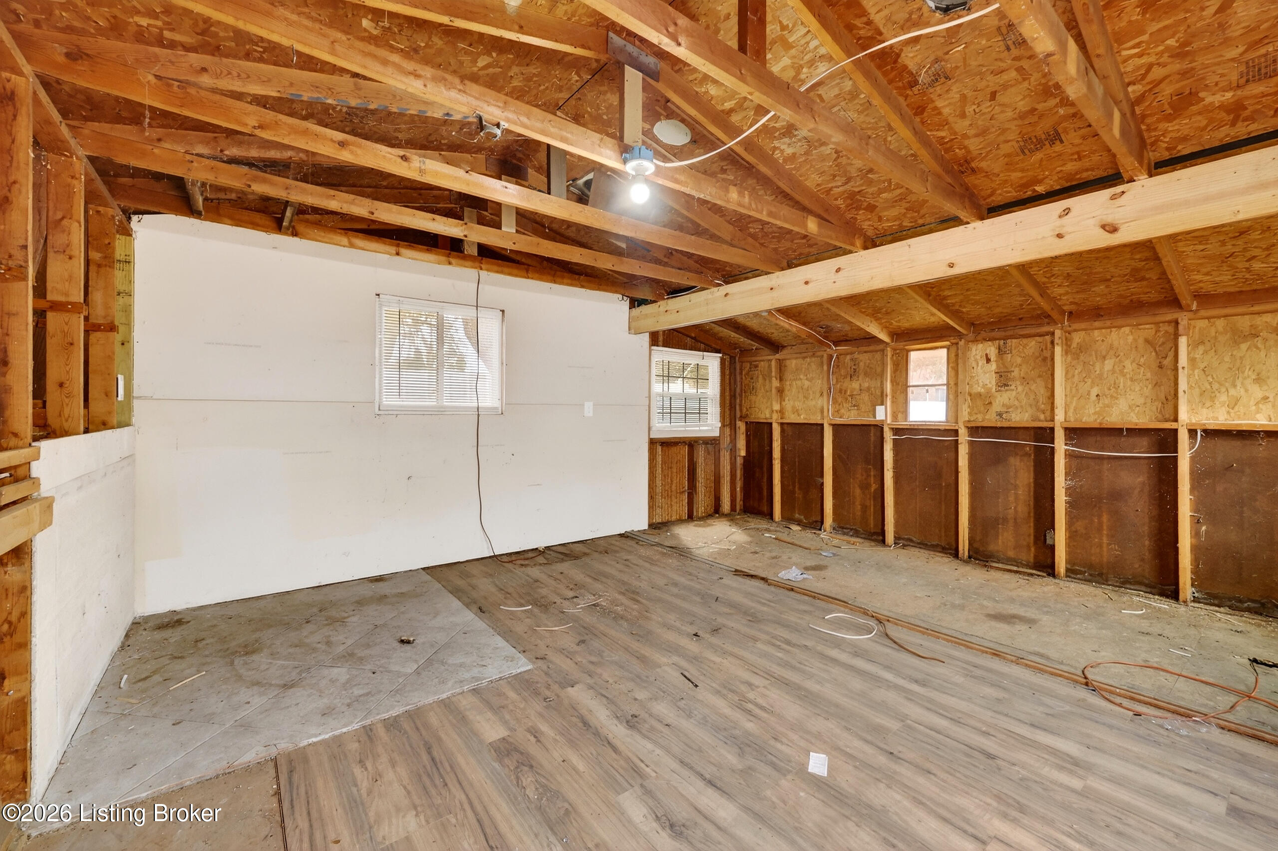 11610 Deering Road Louisville, KY 40272 - Photo 52 of 65 062_H40A4095