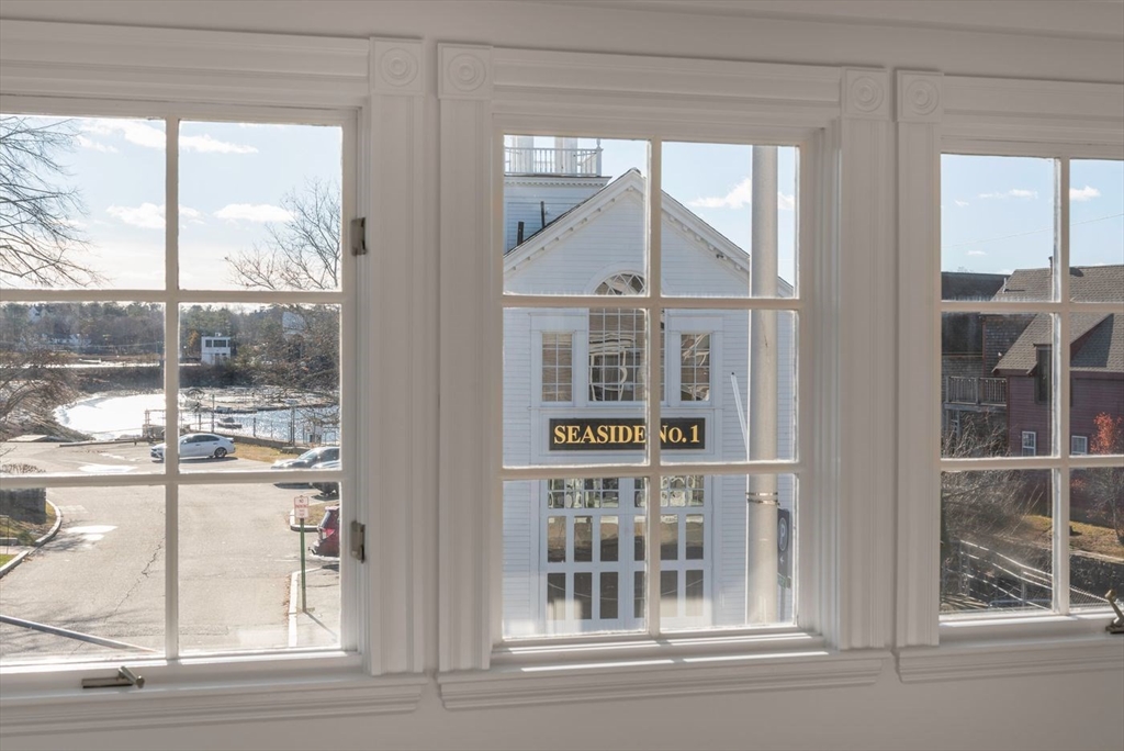 21 Central Street, Unit 1 Manchester, MA 01944 - Photo 11 of 24 a view of a window