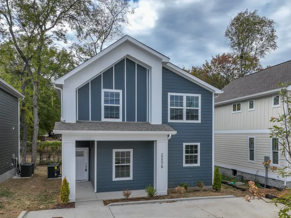 $2,700 | 2207 D 24th Avenue North, Nashville, TN 37208